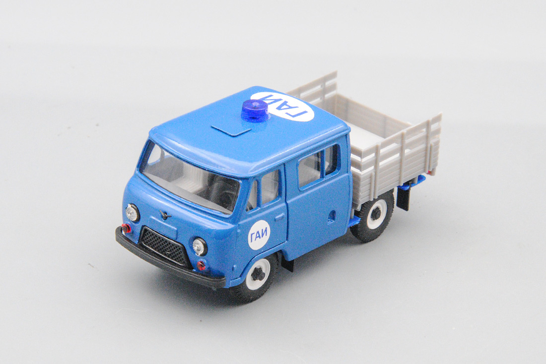 1:43 УАЗ 39094 бортовой ГАИ, синий - 15971701-BL