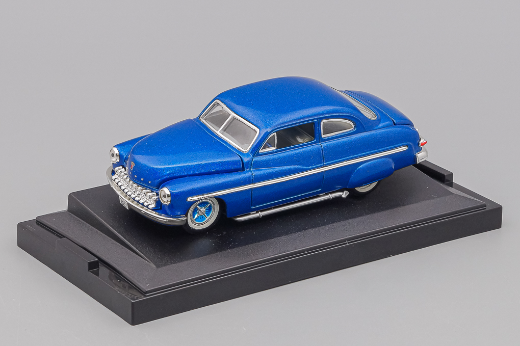 1:43 MERCURY Custom (1949), blue - 32244-X1