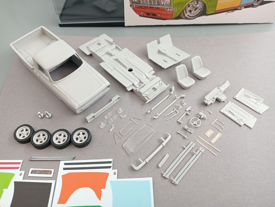 1:43 Сборная модель ИЖ 2715 пикап - 2715-1