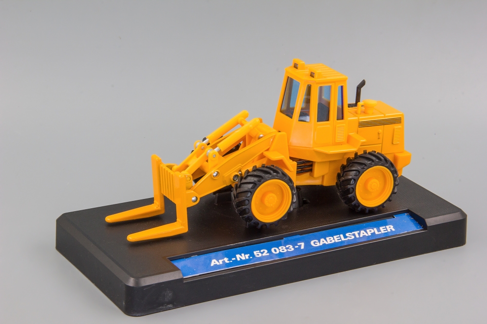 Вилочный погрузчик - 52083