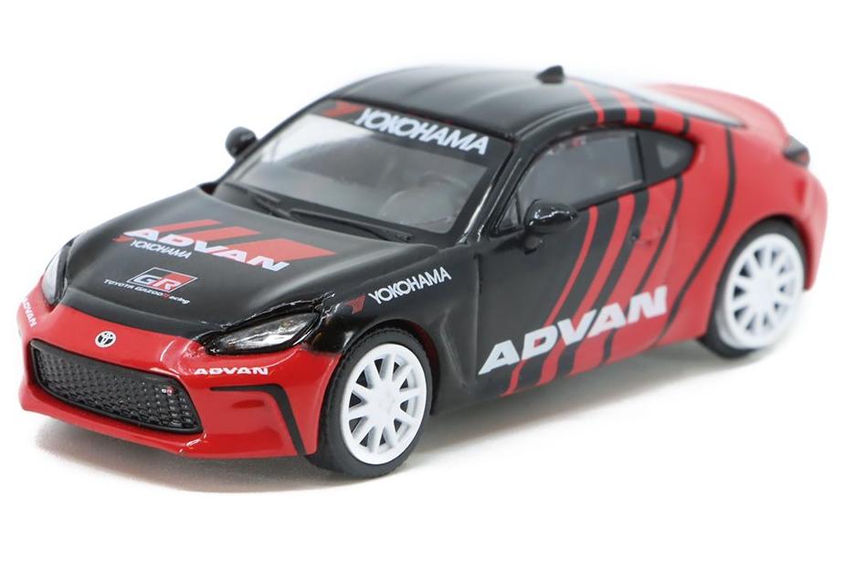 1:64 TOYOTA GR86 Advan, red/black - PR640024