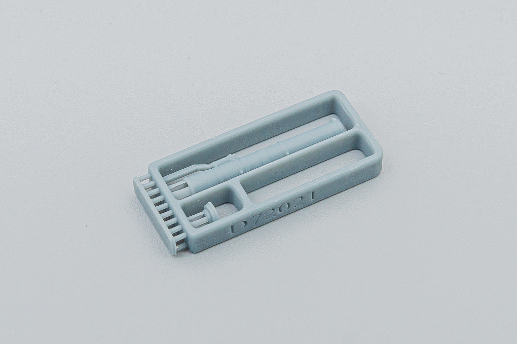 1:72 Контейнер ПТУР 9М113 «Конкурс». - D72021