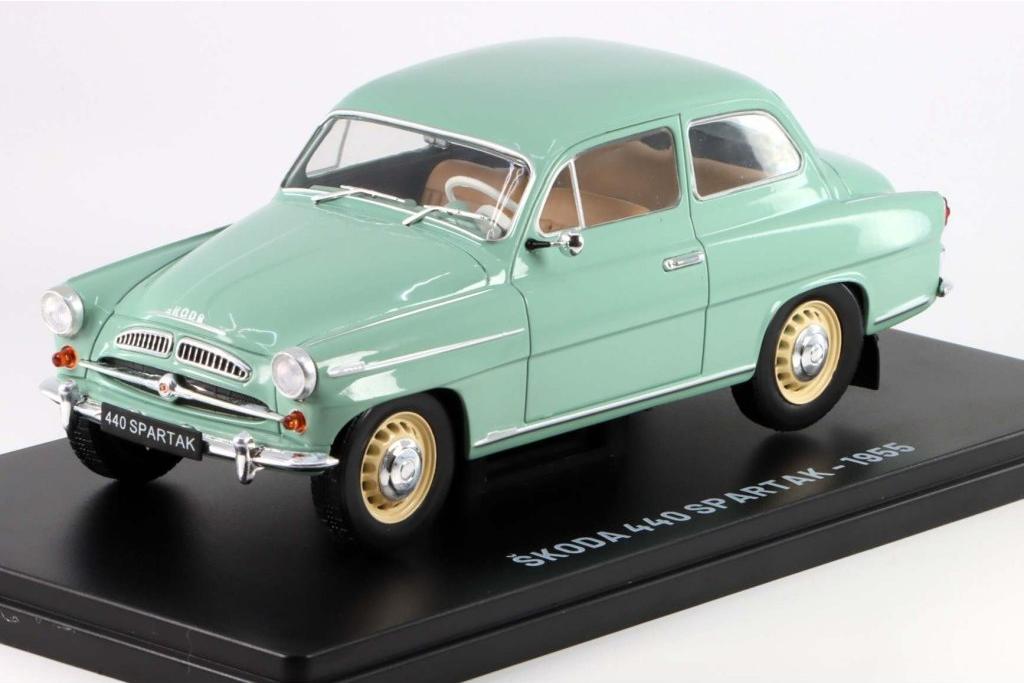 1:24 SKODA 440 Spartak (1955), light green - 124SK02