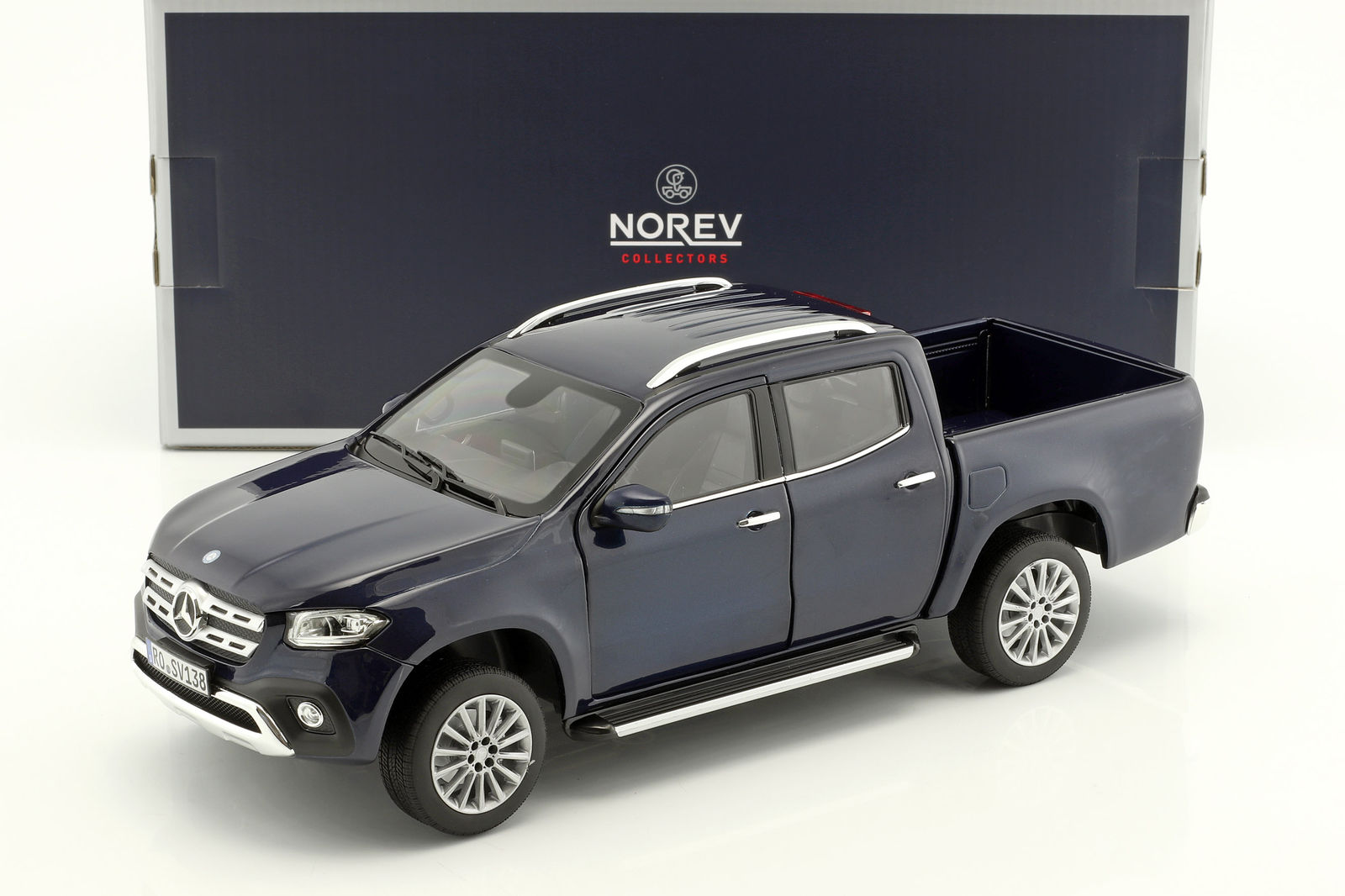 1:18 MERCEDES-BENZ X-Klasse Pick-Up (BR470) 2017 Blue Metallic - 183421