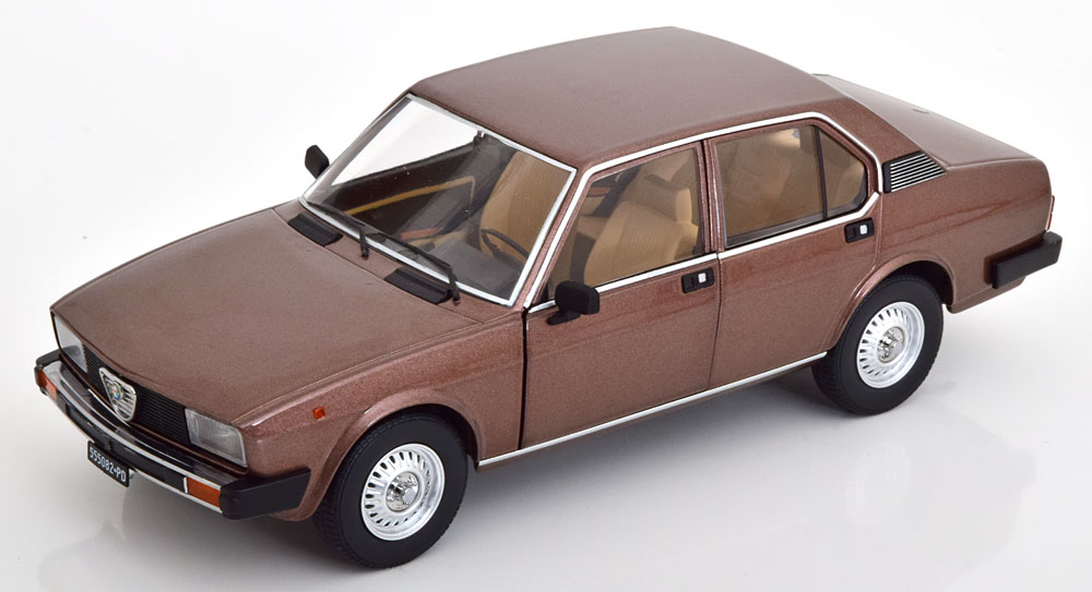 1:18 ALFA ROMEO Alfetta 2000 TD (1979), brown metallic - 200015-D