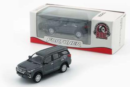 1:64 TOYOTA Fortuner, dark gray silver (LHD) 2018 - BM64B0476