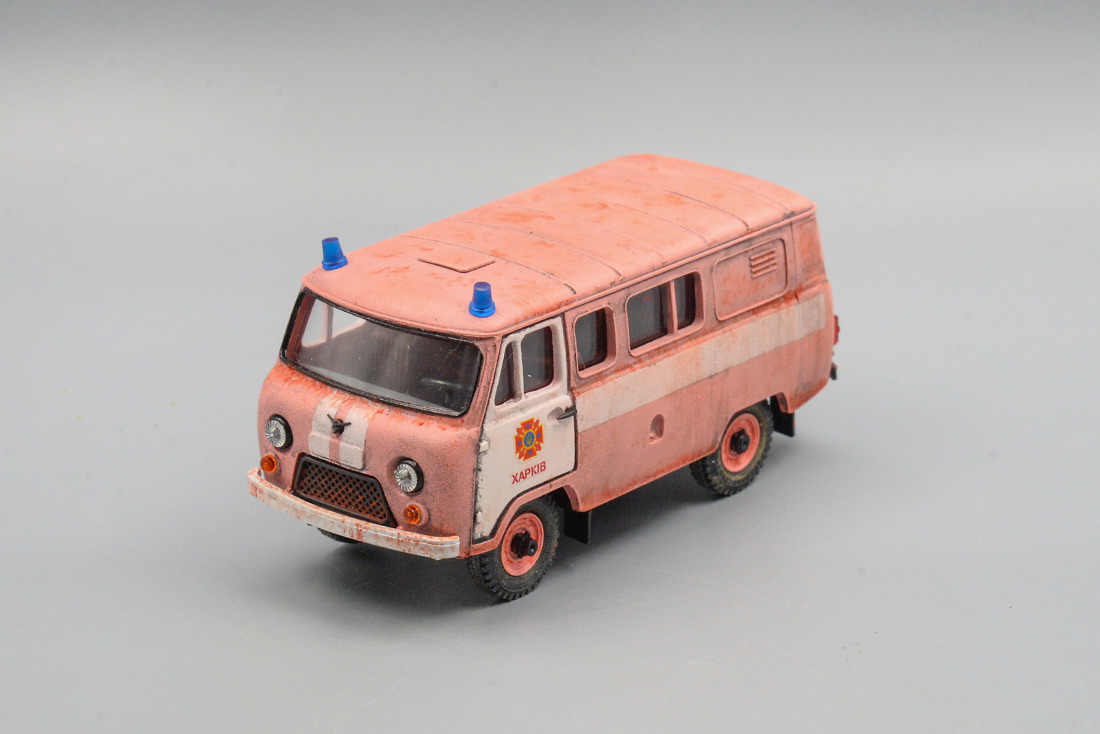 1:43 УАЗ-39099 пожарный, Харьков, со следами эксплуатации - RG067