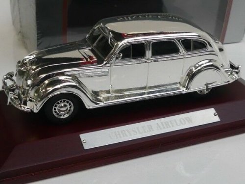 1:43 Chrysler Airflow 1934 полностью хромирована - 7687125