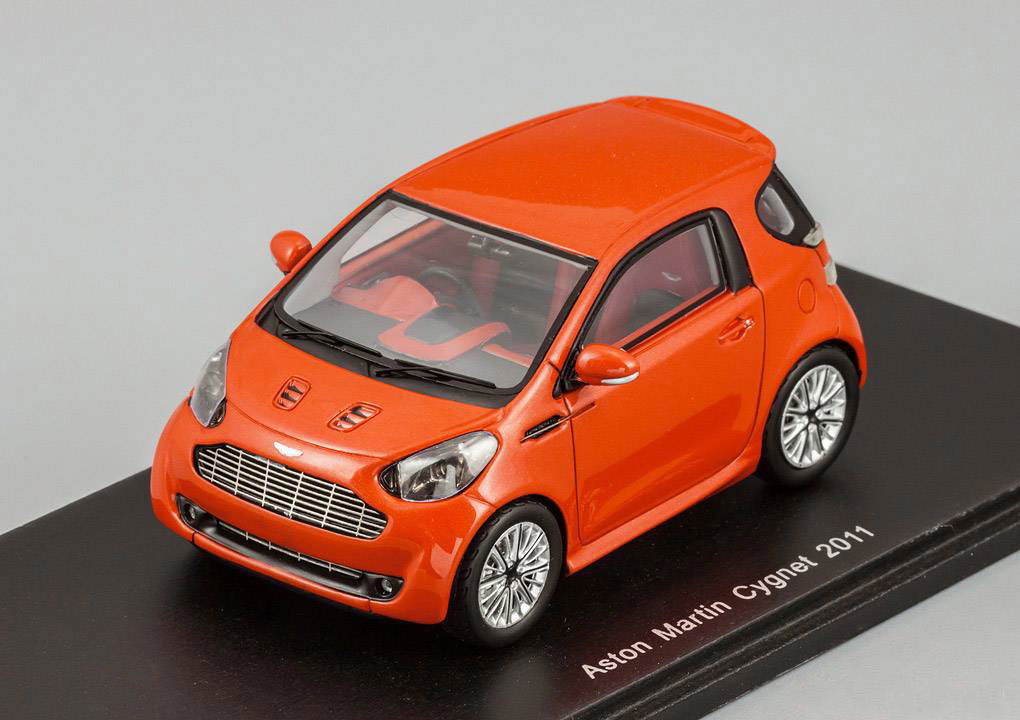 1:43 ASTON MARTIN Cygnet, red - S2163
