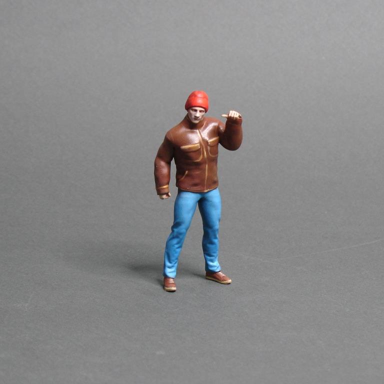 1:24 Фигура 0264 Водитель грузовика на стоянке (масштаб 1:24), окрашенная - MPF24-059okr