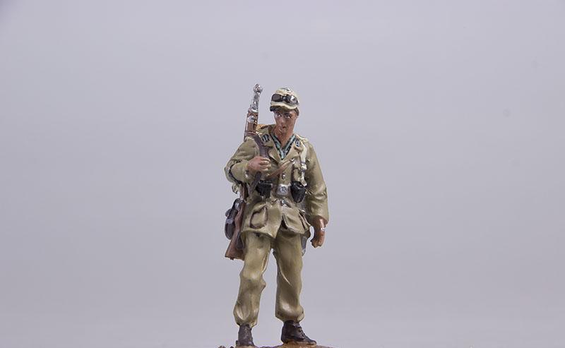 1:32 Фигурка Africa Korps Soldat - NWW0002