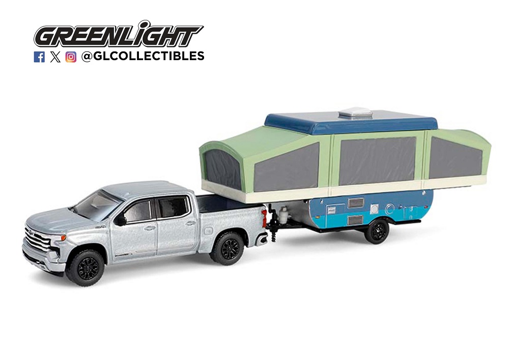 1:64 CHEVROLET Silverado High Country пикап с прицепом-кемпером (2024), Sterling Gray Metallic - 32320D