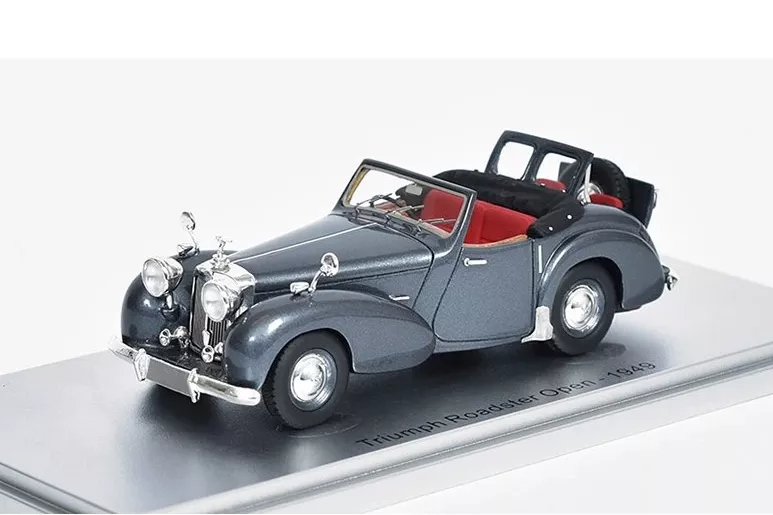 1:43 TRIUMPH Roadster Open 1949 Triumph Roadster Open (1949), grey - KE43057000