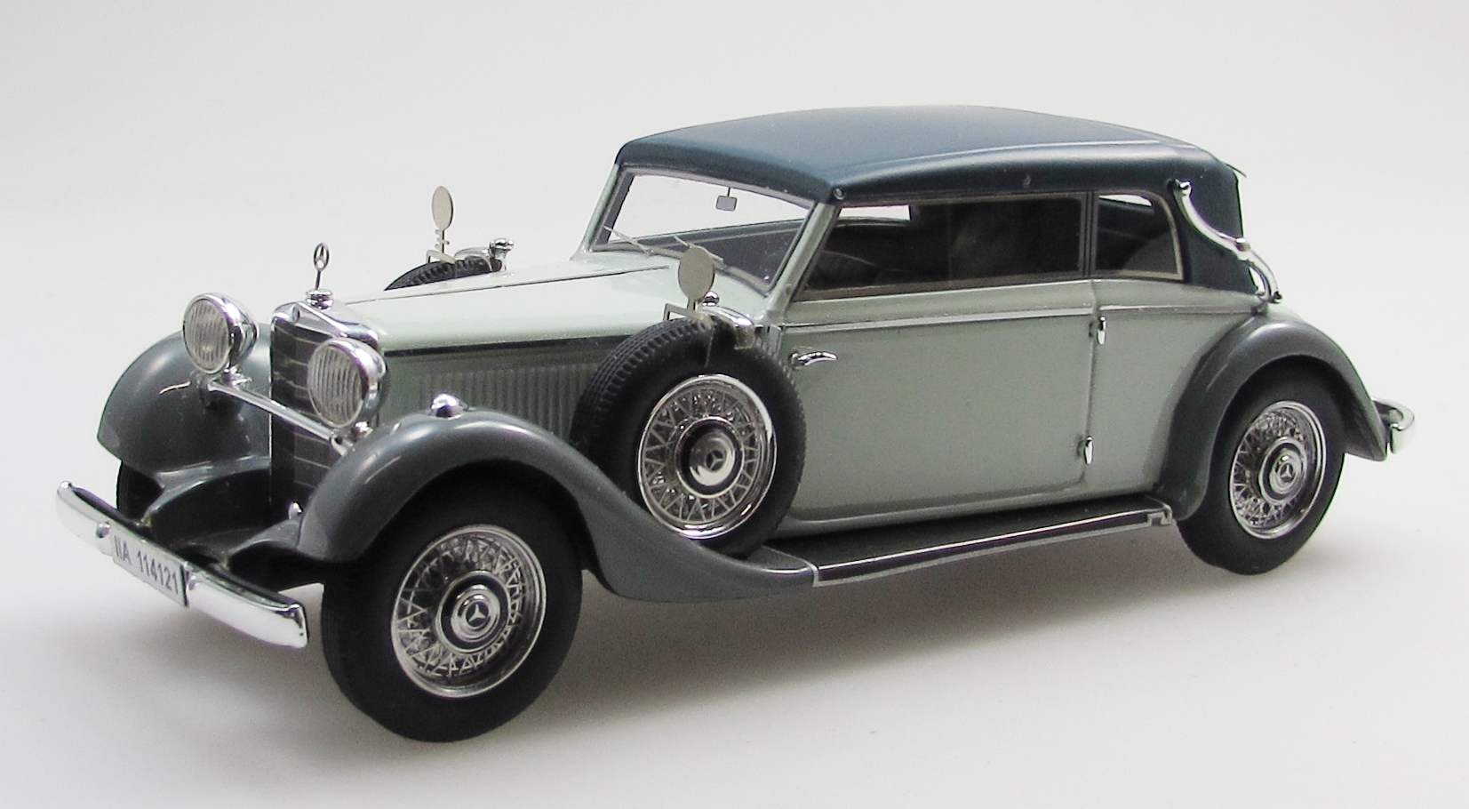 1:43 MERCEDES-BENZ 290 W18 lang cabriolet B top up (1933), grey/black - EMEU43043L