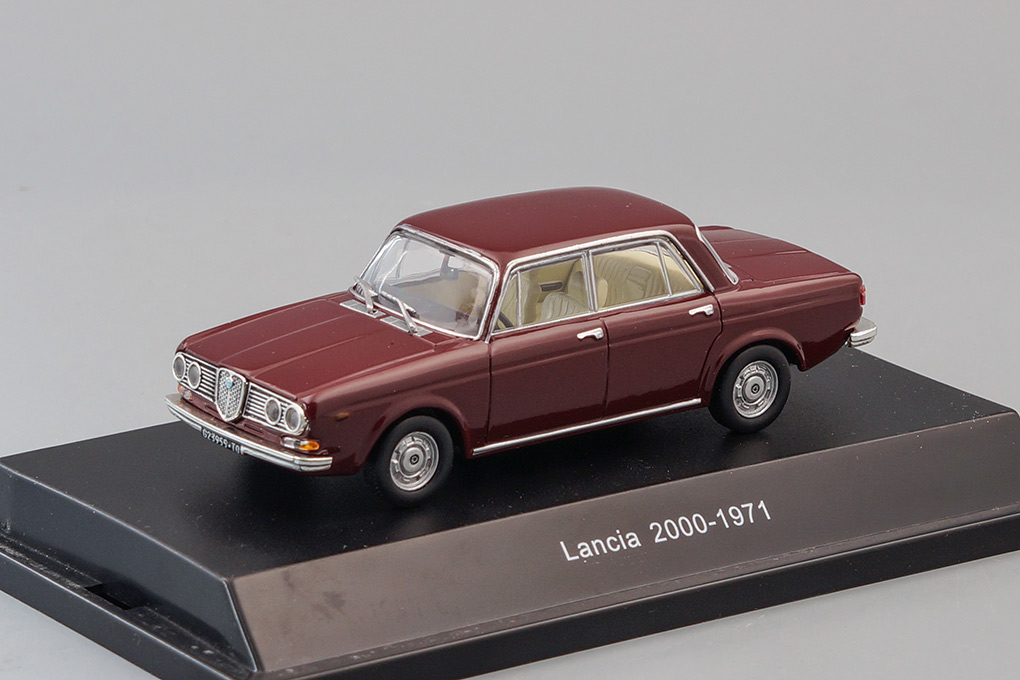 1:43 Lancia 2000 (1971), dark red - 509015