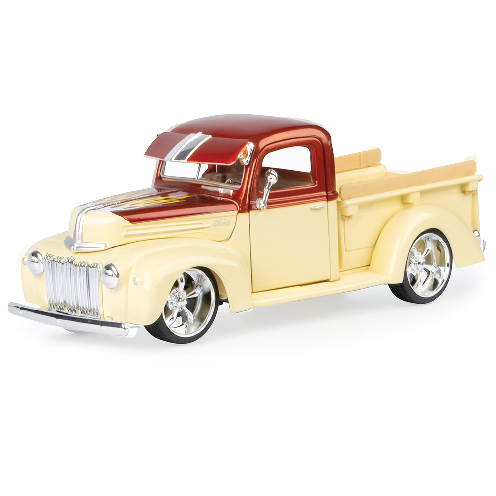 1:24 FORD Jailbar Pickup *Kult Klassics*(1942), beige/gold - 79883