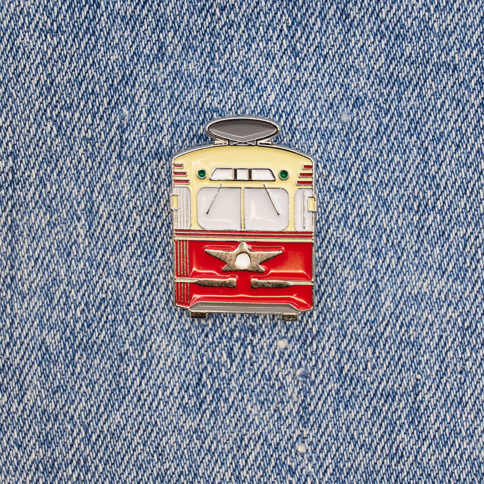 Значок 'КТМ-1', красный / бежевый - TAG056