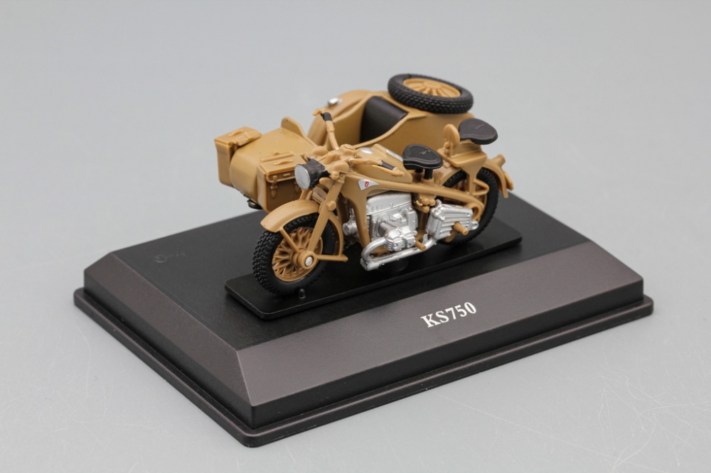 1:43 Zundapp KS750 motorcycle with sidecar, sand - 4-92141