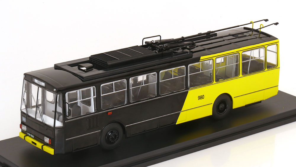 1:43 SKODA 14TR Potsdam, black yellow - 47172