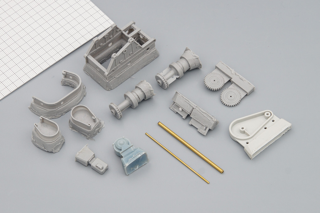 1:43 (KIT) Электролебедка тяговая Т-136 - UMI003