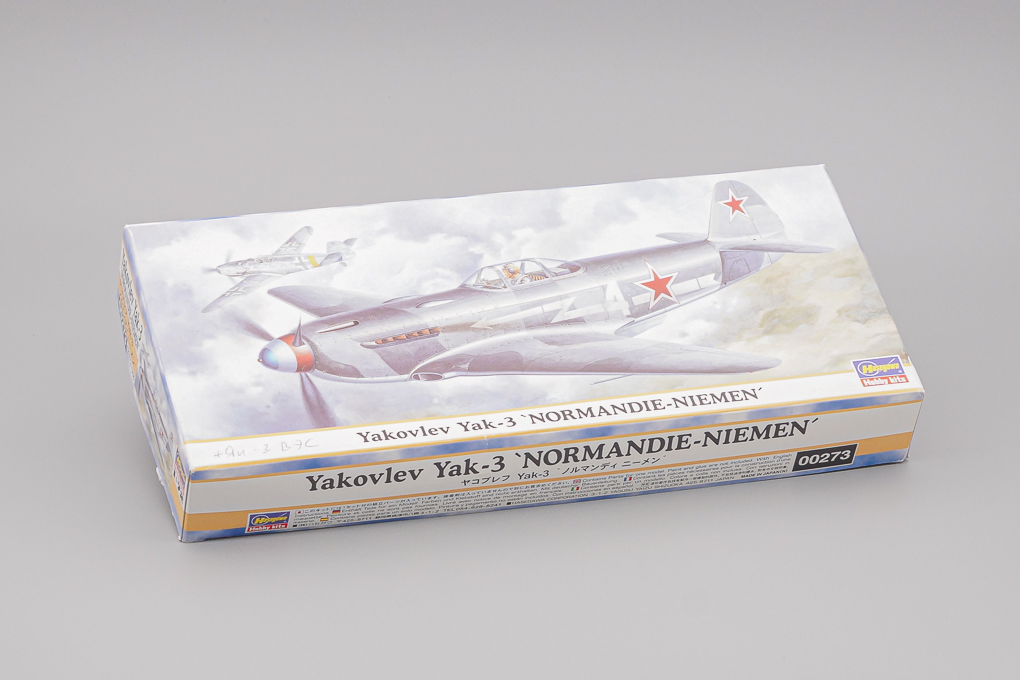 1:72 Сборная модель Yakovlev Yak-3 'Normandie-Niemen' - 00273