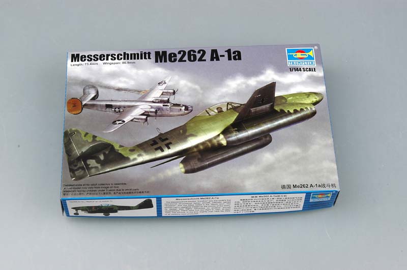 1:144 Сборная модель Немецкий истребитель Messerschmitt Me262A-1a - 01319