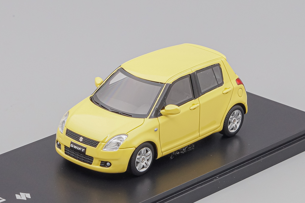 1:43 SUZUKI Swift (2005), yellow - SZSWYL
