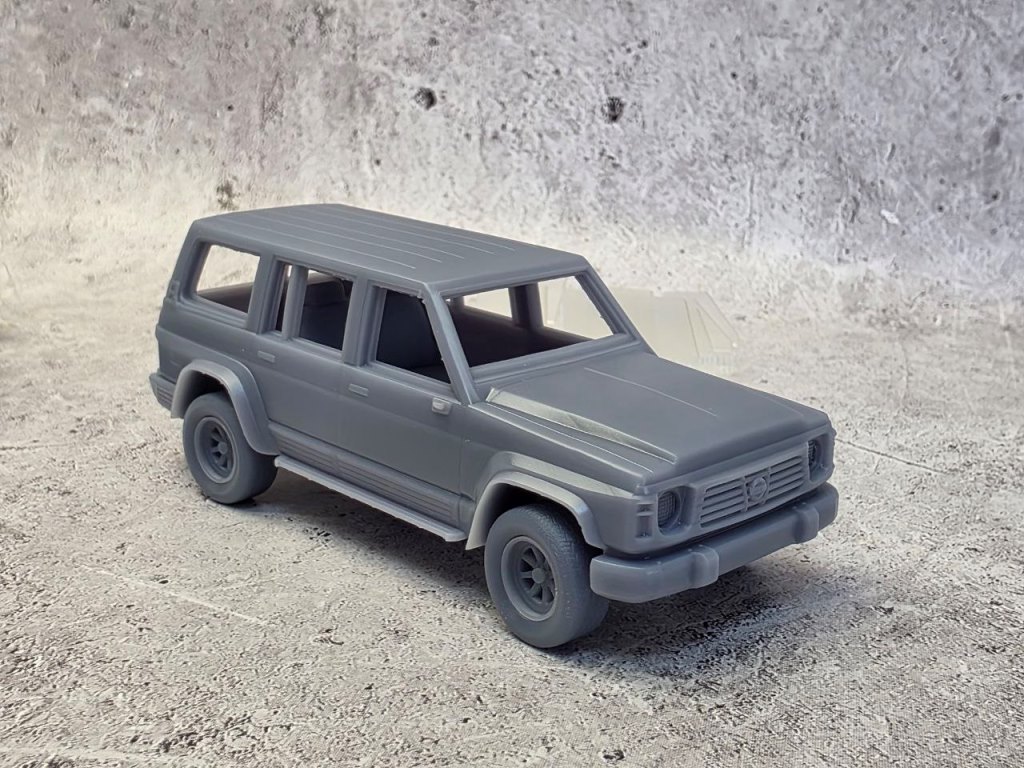 1:43 Сборная модель Nissan Patrol Y60 - ALMA051