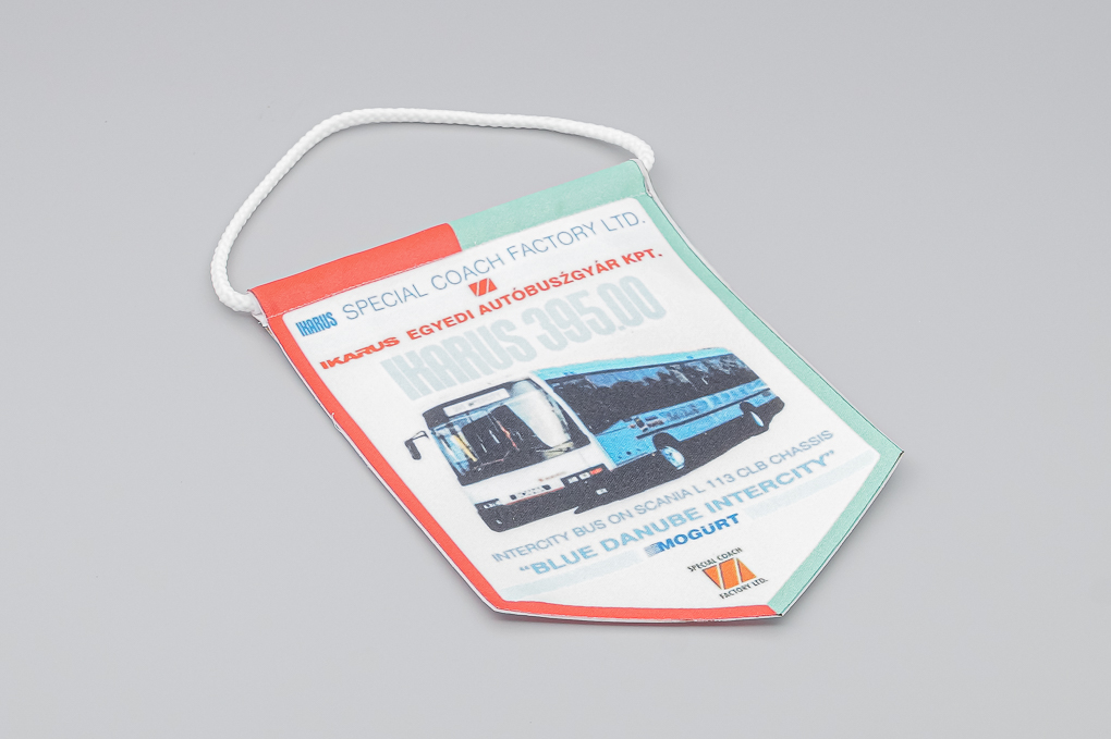 Вымпел IKARUS EAG 395`1997 -- 'Голубой Дунай'  Пригородный автобус - DES-068