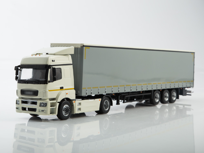 1:43 Камский грузовик 5490 с полуприцепом НЕФАЗ-93341 - 102958