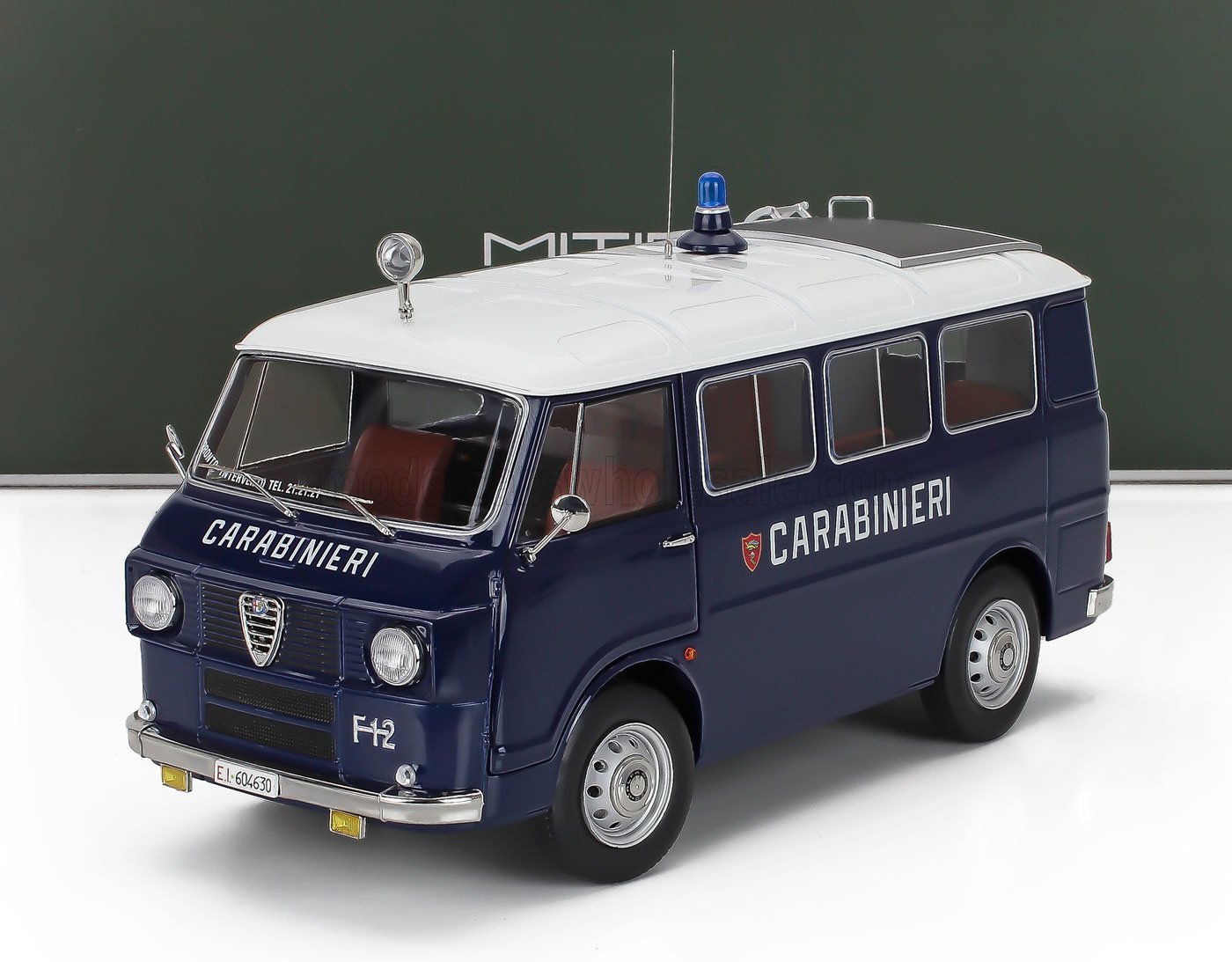 1:18 ALFA ROMEO F-12 Minibus 1-series Carabinieri - Police - (1969), Blue White - 200065-D