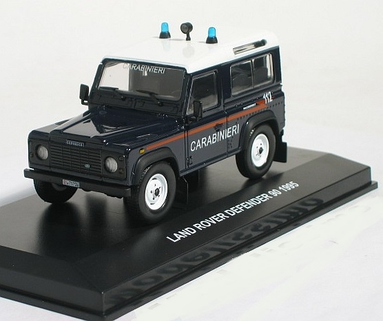 1:43 LAND ROVER Defender 90 Carabinieri (1995) - 801421