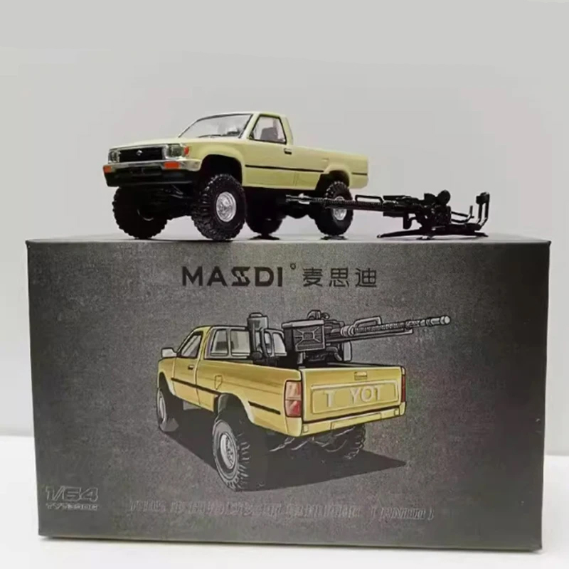 1:64 TOYOTA Hilux Single Cab 4WD (RN80) with Machine Gun, sand - TYT3906