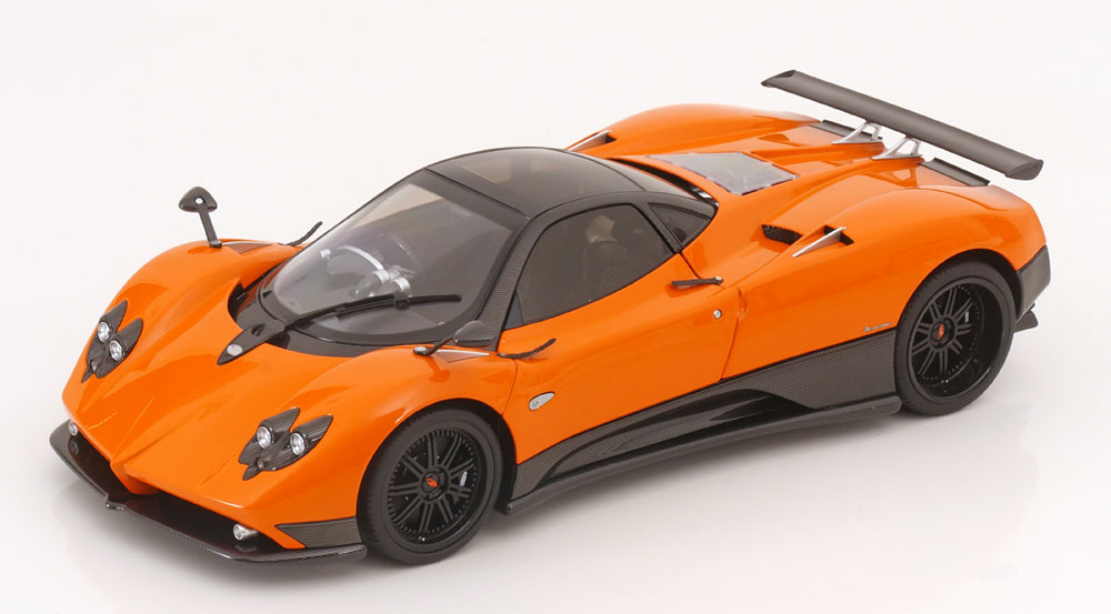 1:18 PAGANI Zonda F (2005), orange carbon - ALM850409001