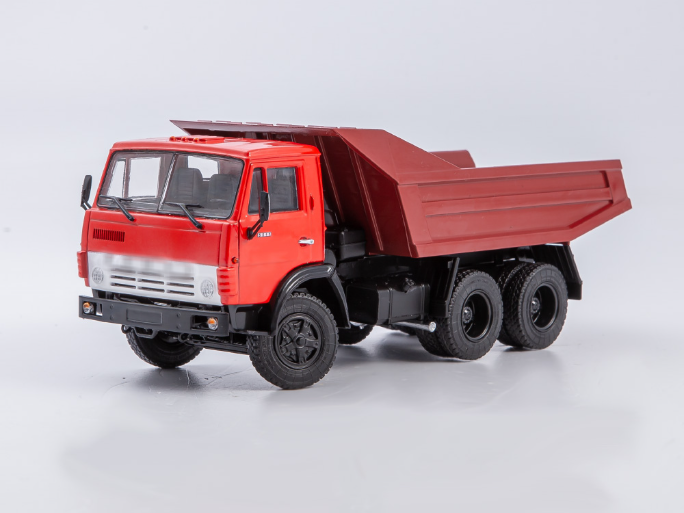 1:43 Камский грузовик 5511 самосвал, красный / коричневый - 102897