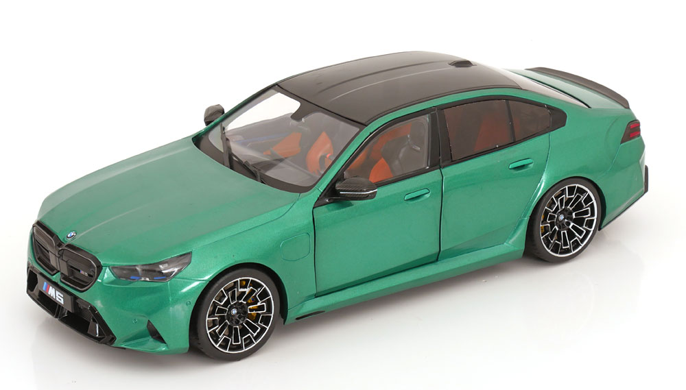 1:18 BMW M5 (G90) Saloon (2025), green metallic black - S18114701