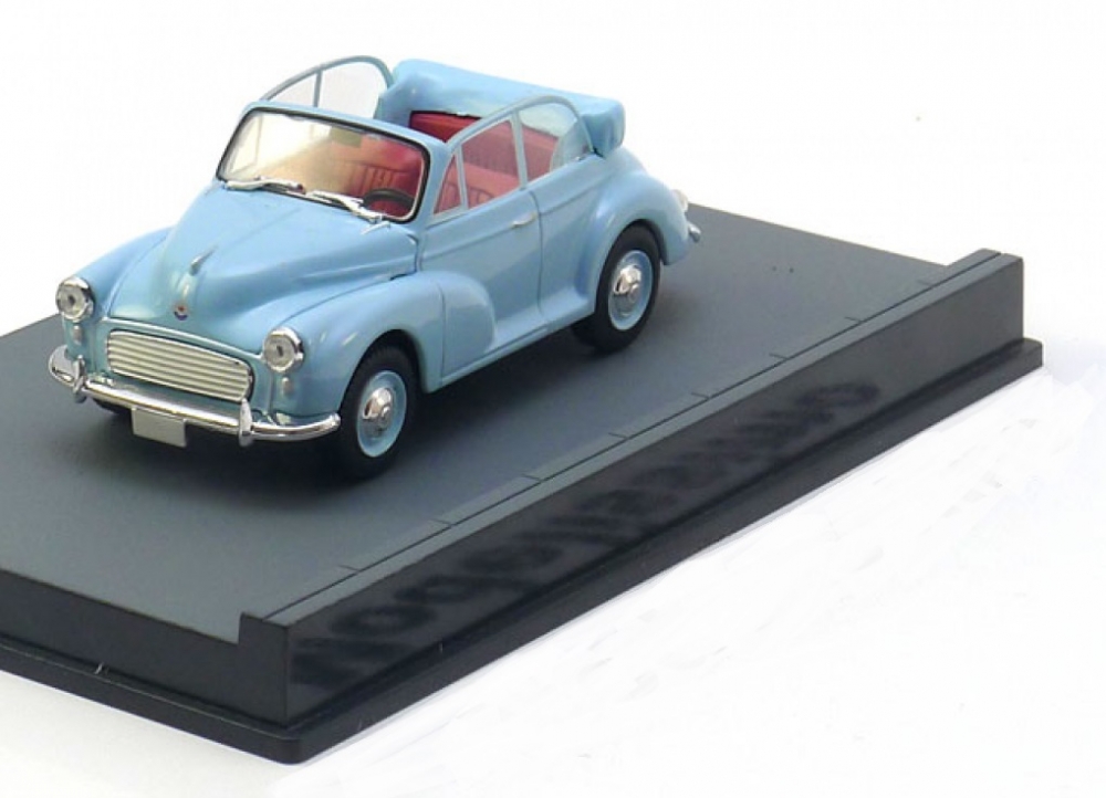 1:43 MORRIS Minor Convertible James Bond Thunderball, light blue - JB128