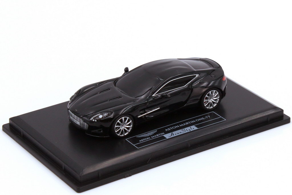 1:87 ASTON MARTIN One 77 (2016), черный - FHO-07