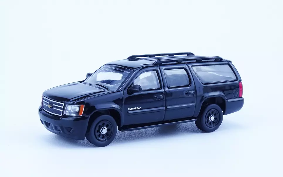 1:64 CHEVROLET Suburban US Secret Service, black - 596-38