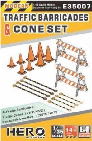 1:35 Сборная модель Raffic Barricades & Cone Set - E35007