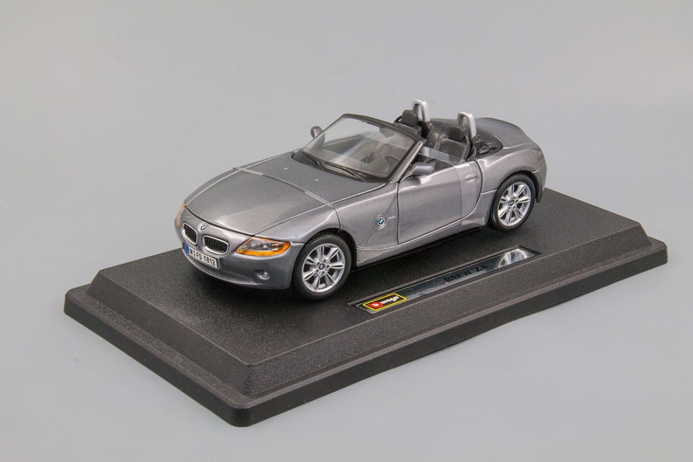 1:24 BMW Z4 Roadster, grey - 22022-GR