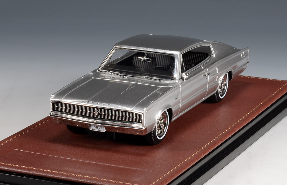 1:43 DODGE Charger (1967), Silver Metallic - GLM190903