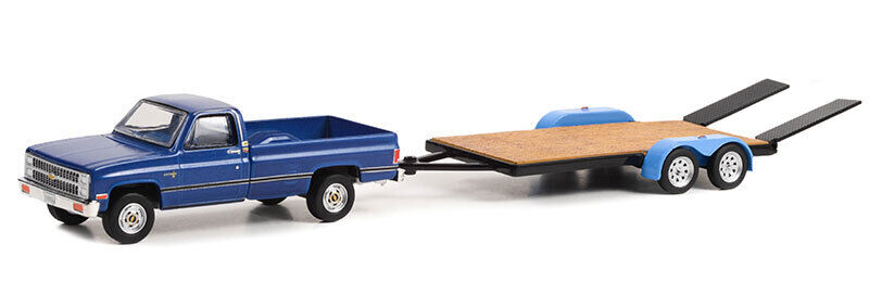 1:64 набор CHEVROLET C-20 Trailering Special с прицепом-автовозом (1981) - 32270B