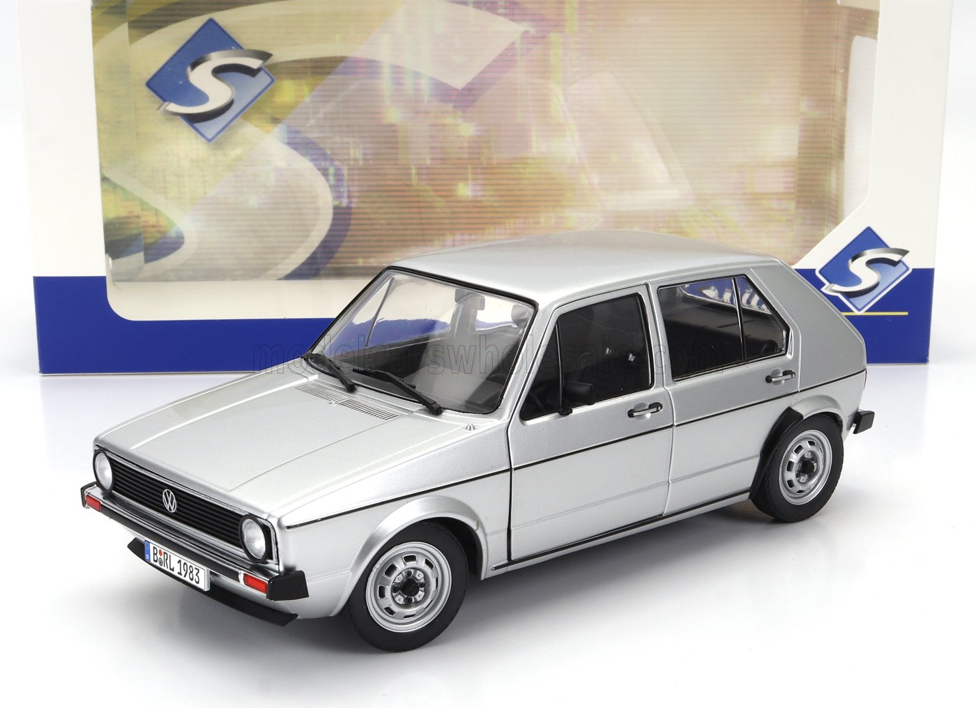 1:18 VOLKSWAGEN Golf L Mki (1983), silver - S1800214