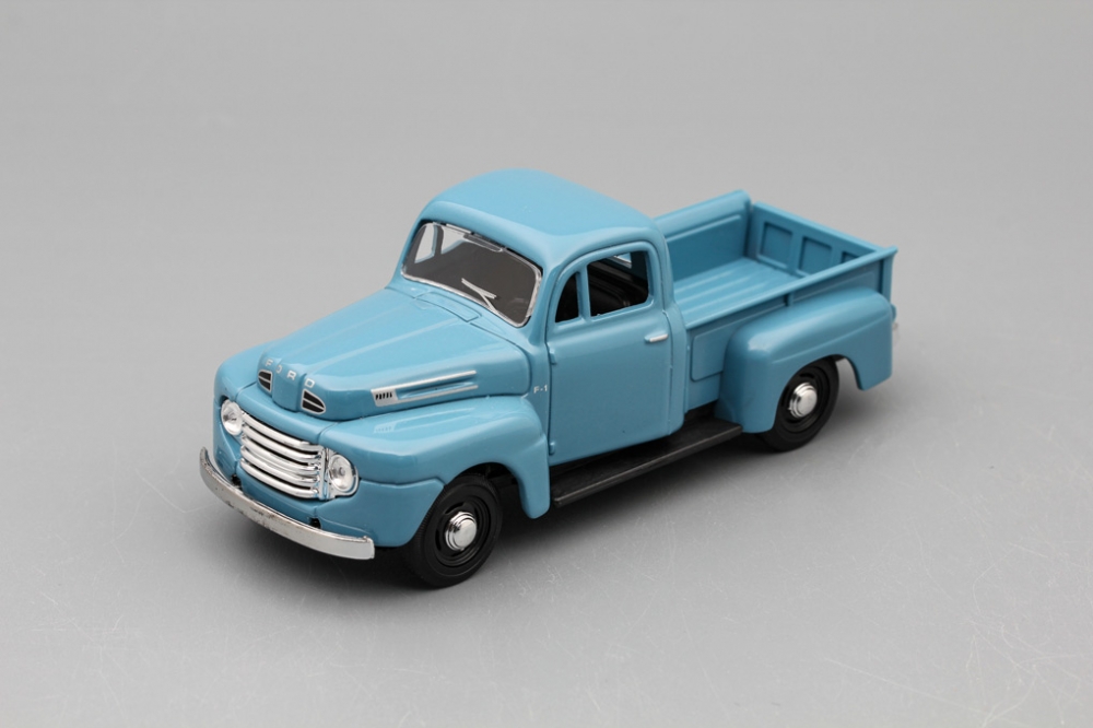 1:43 FORD F1 Pickup (1948), light blue - 4-12540