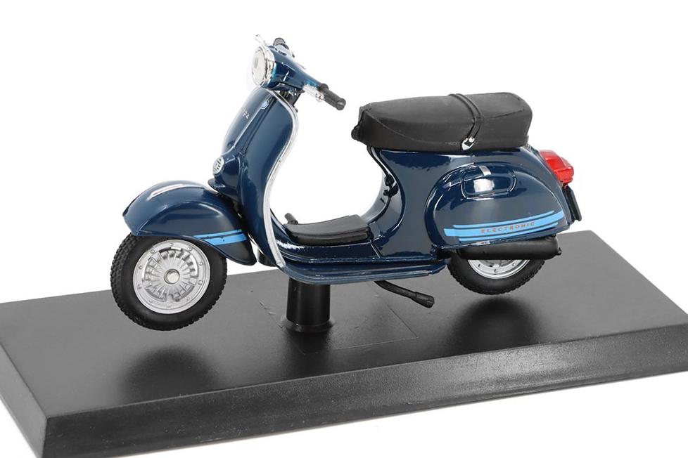 1:18 VESPA 125 ET3 Primavera (1976), blue - 39540-04276
