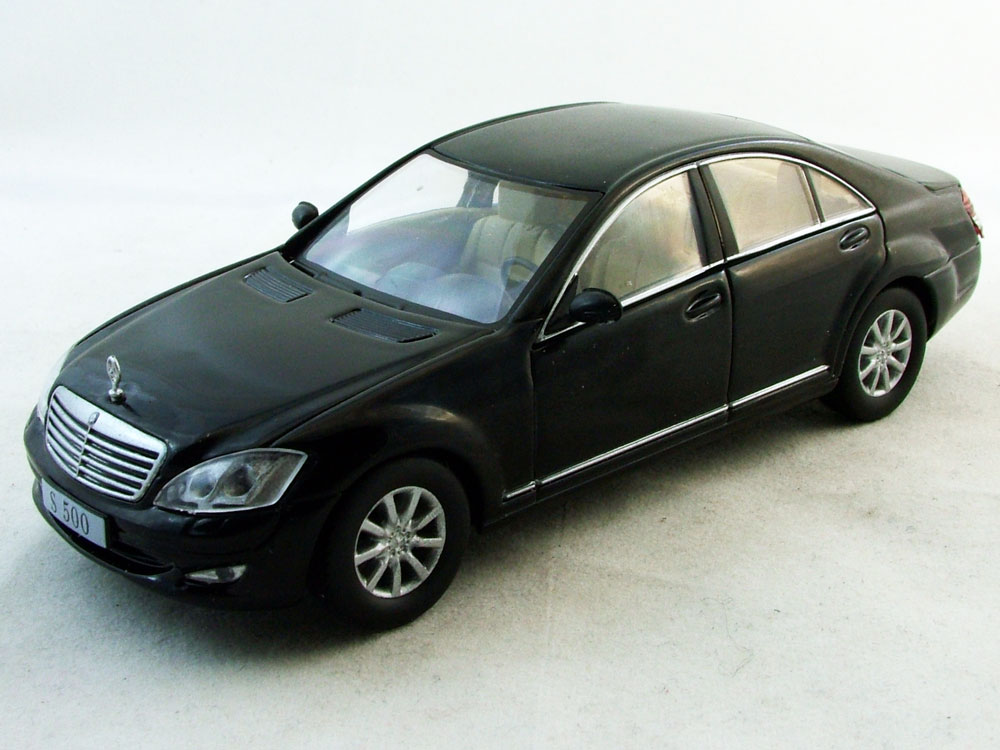 1:43 MERCEDES-BENZ S-Klasse W221, Суперкары 80, черный - SUP080