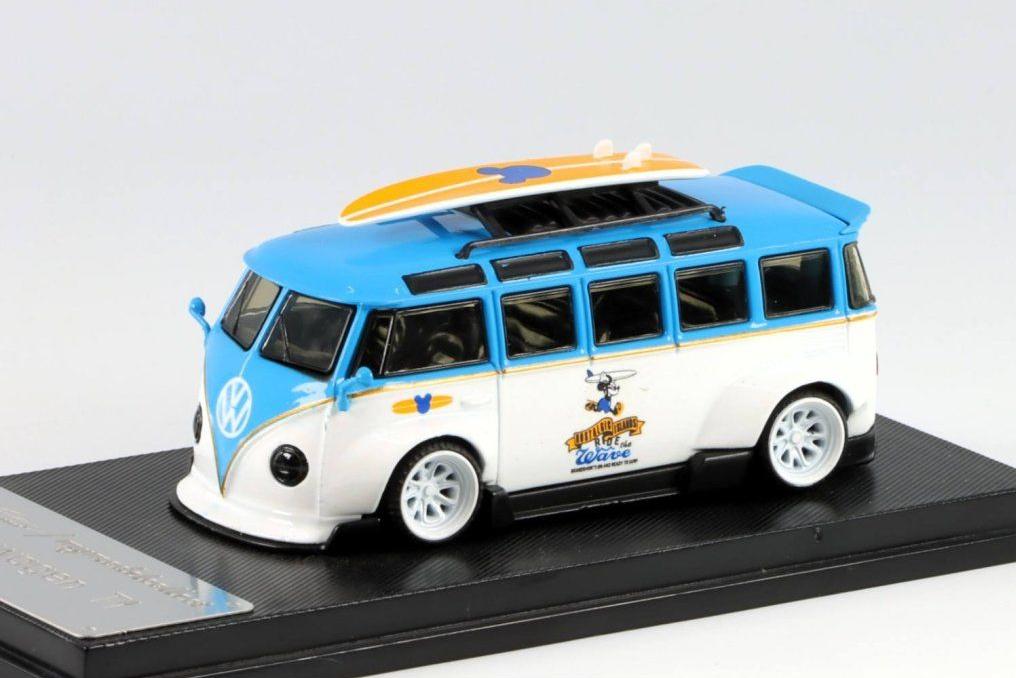 1:64 VOLKSWAGEN T1 Van (1965), blue/white - MC640014B