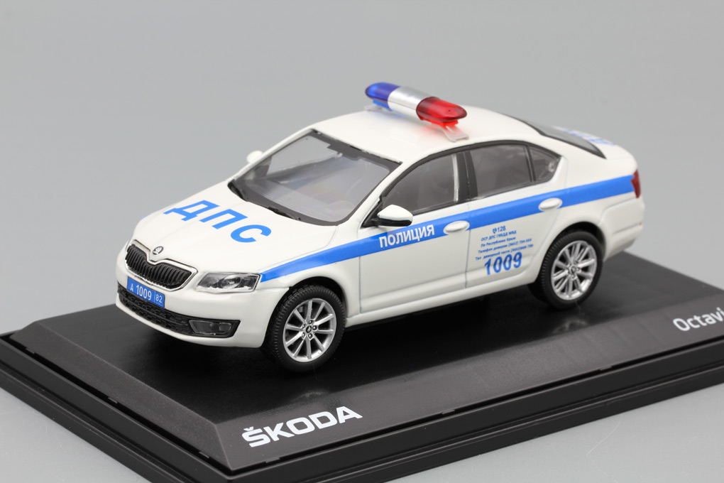 1:43 SKODA Octavia III (2012) Полиция Крыма, белый / синий - 026XA1