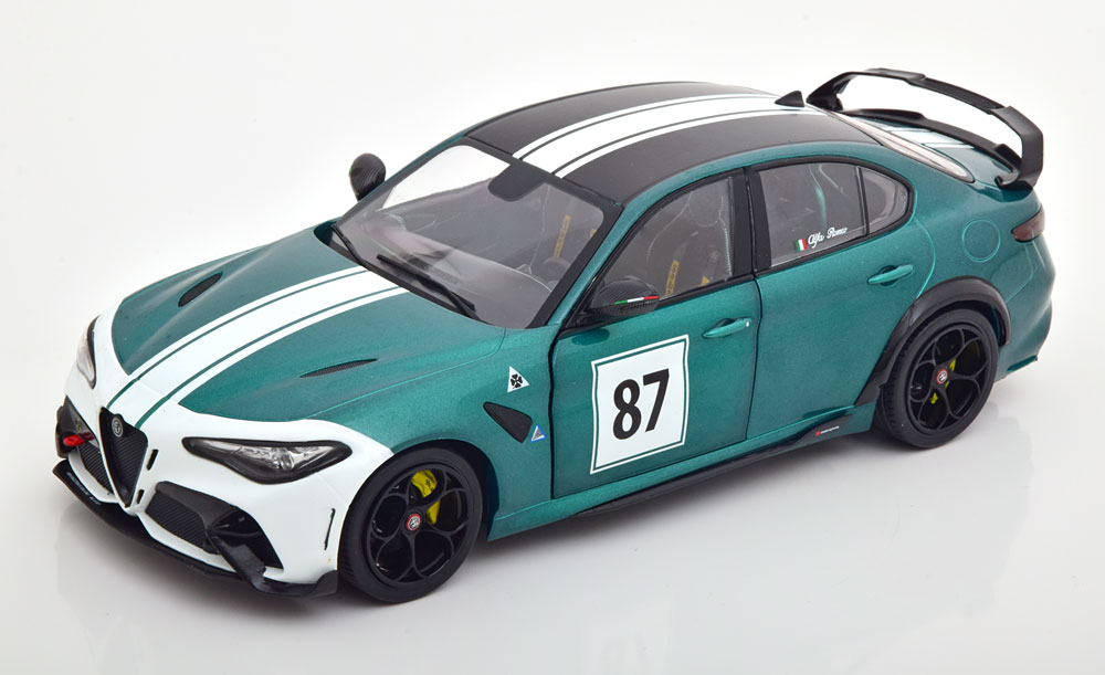 1:18 ALFA ROMEO Giulia GTA M Hommage Nuerburgring 1973 (2021), greenmetallic white - S1806902